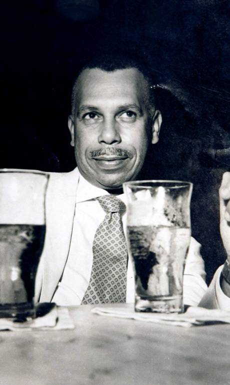 Haroldo Barbosa e Luis Reis – Notícia de Jornal