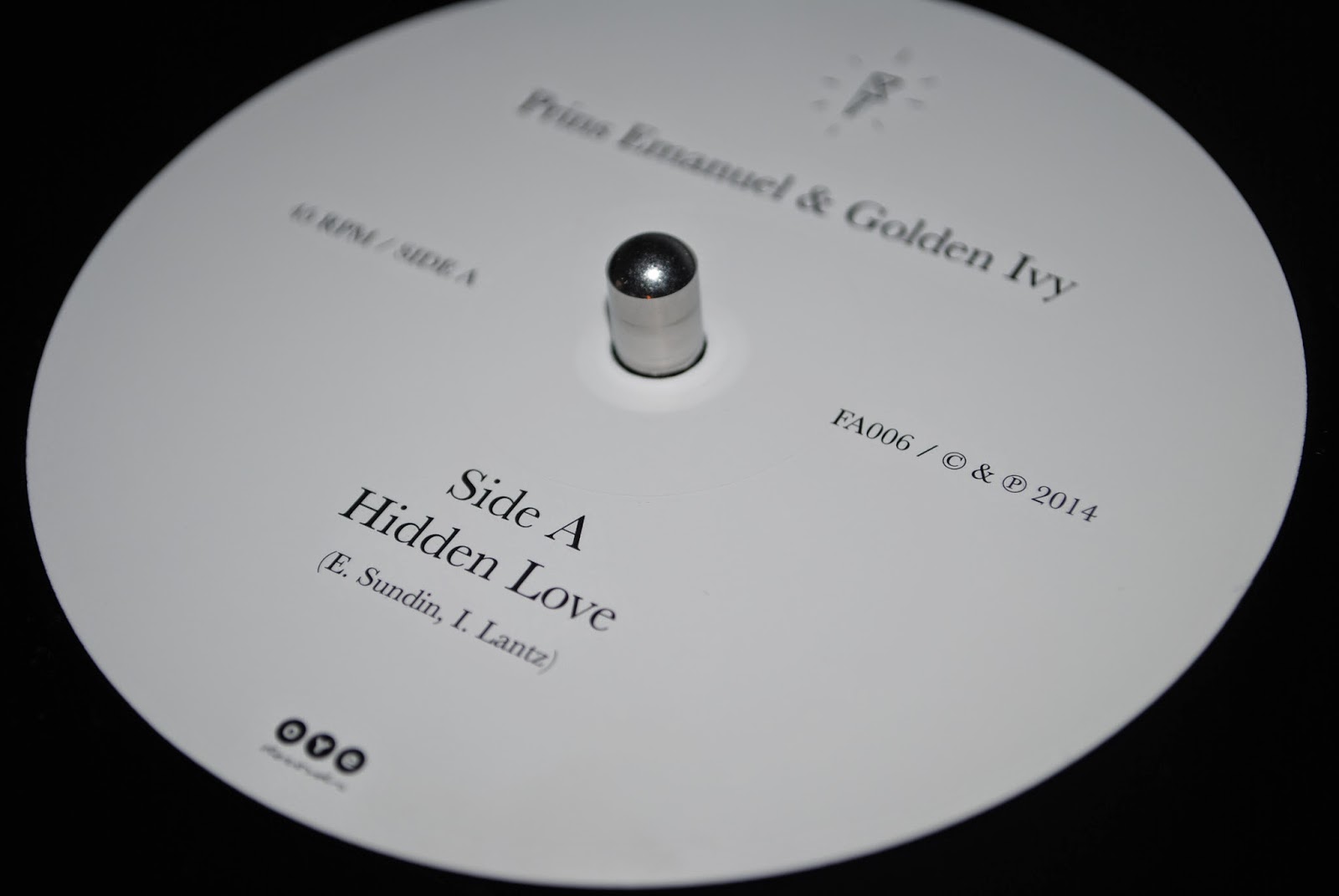 Laura Amélia Damous – Brevíssima Canção do Amor Constante