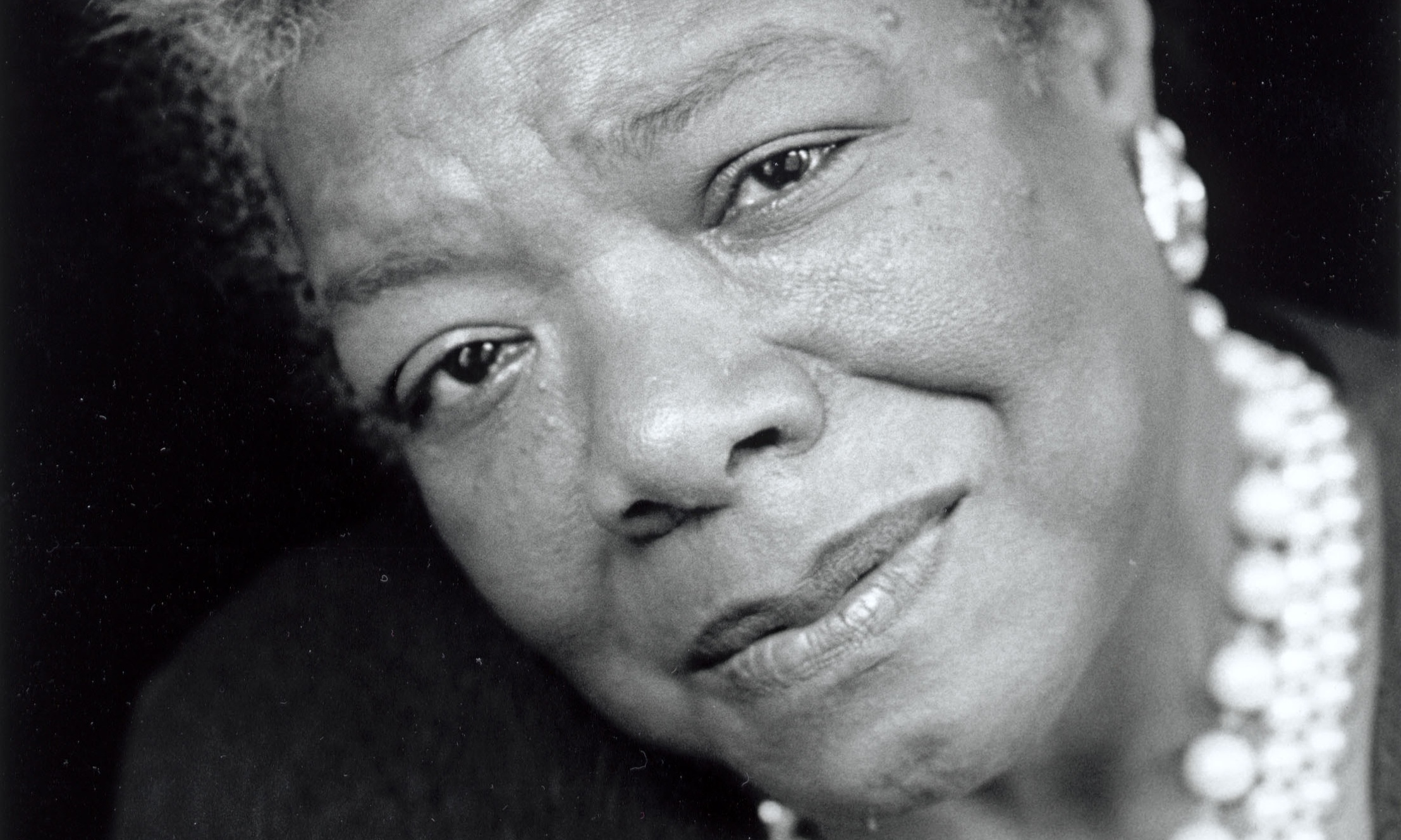 Maya Angelou – Ainda assim me Levanto