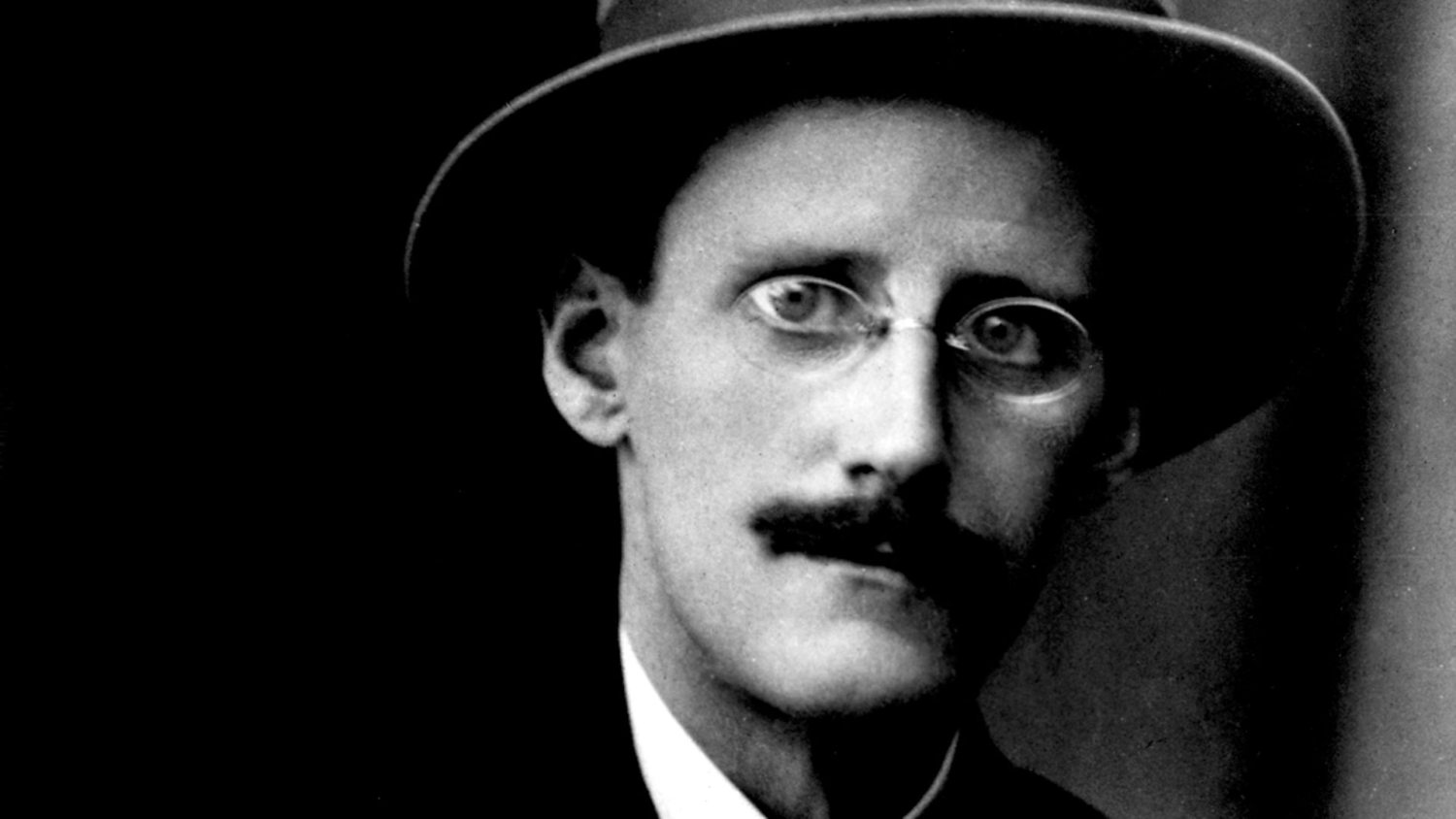 Jorge Luis Borges – James Joyce (em três traduções)