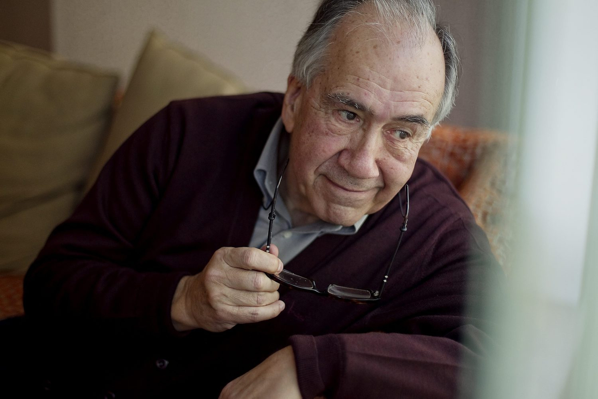 Joan Margarit – A moça do semáforo