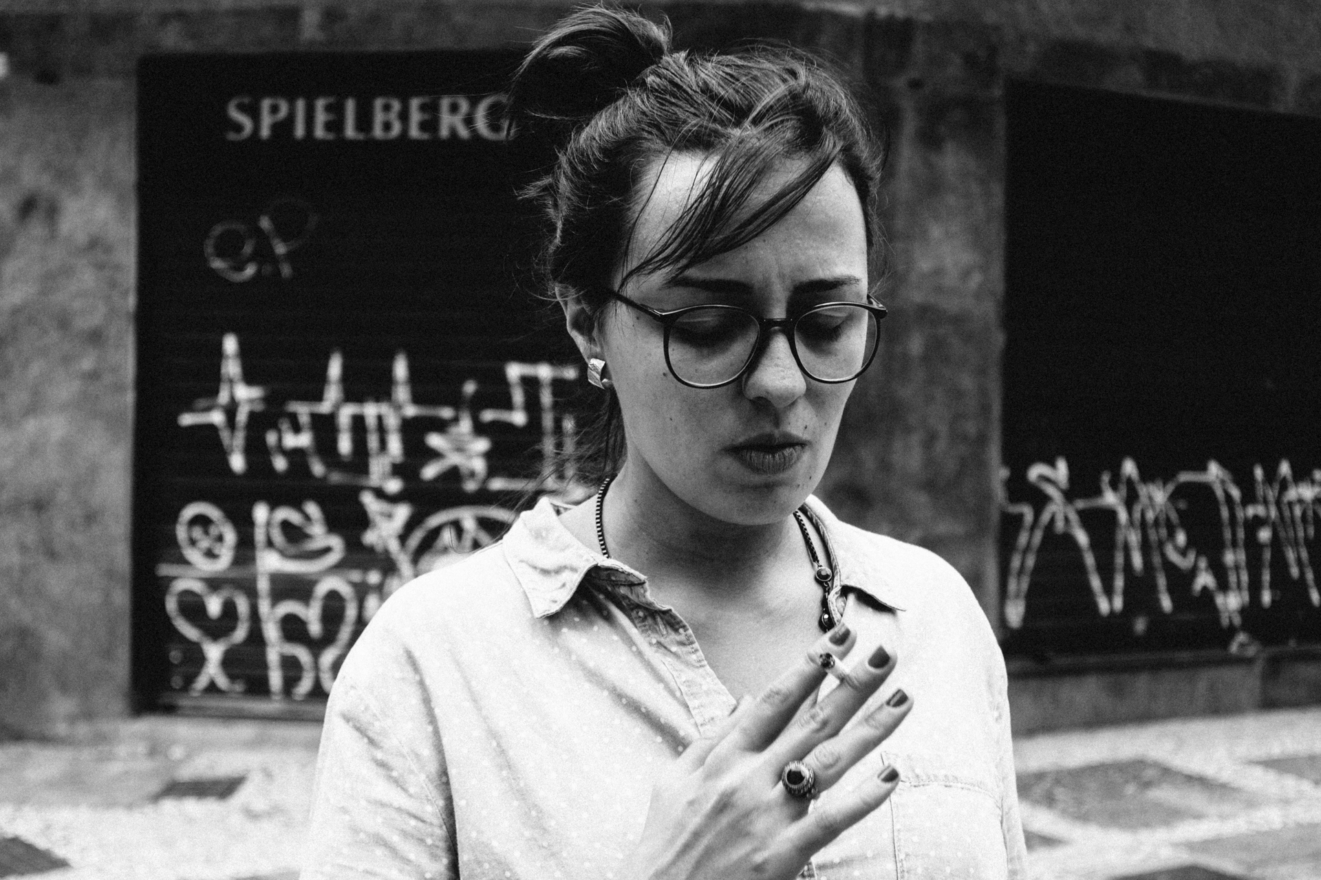 Bruna Beber – Romance em doze linhas