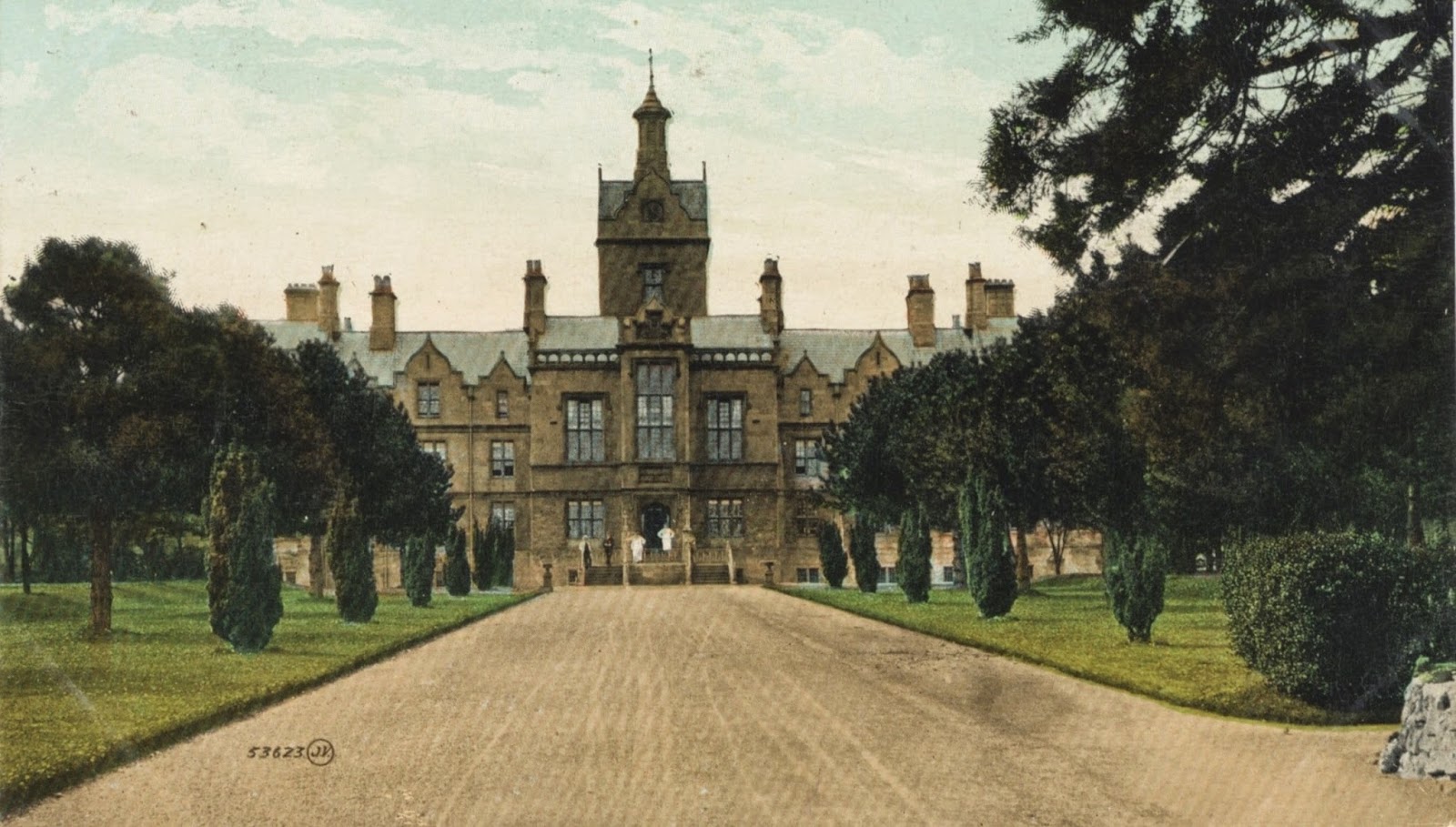 Ian Hamilton – Admissão