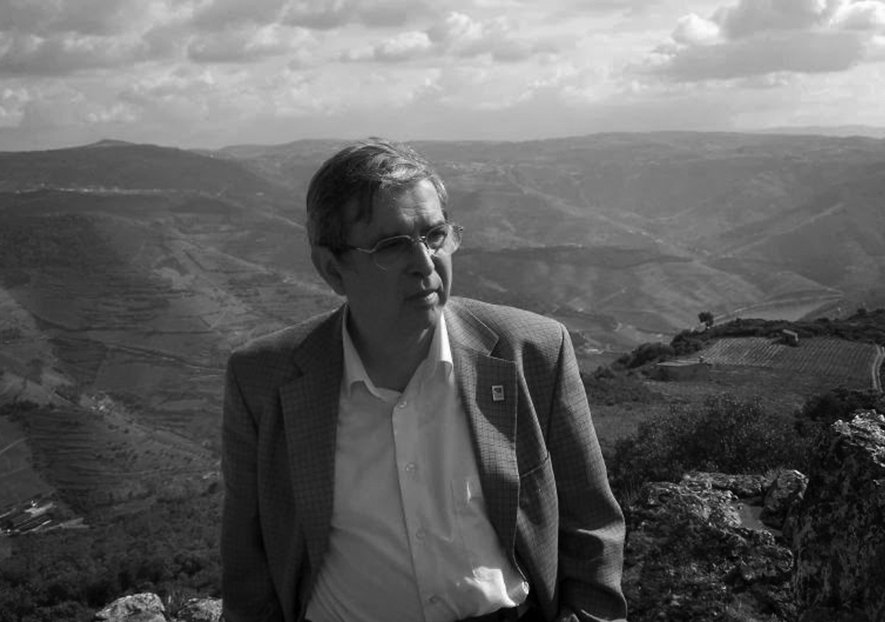 A. M. Pires Cabral — Confesso que voei