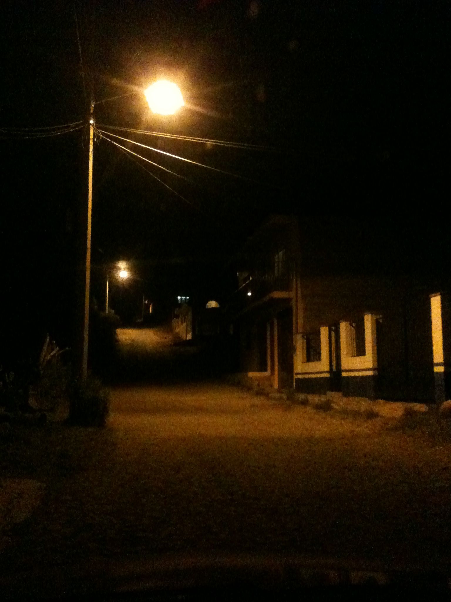 Joan Margarit – Noite escura na rua Balmes