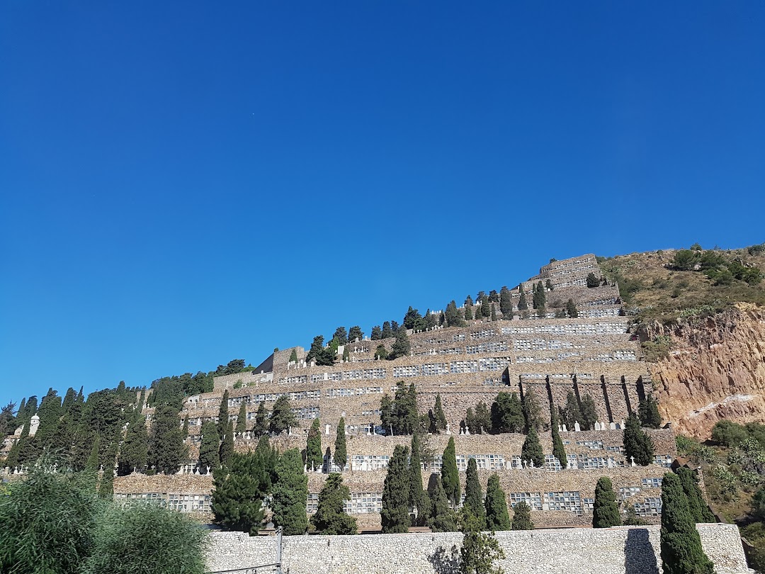 Joan Margarit – Lápide