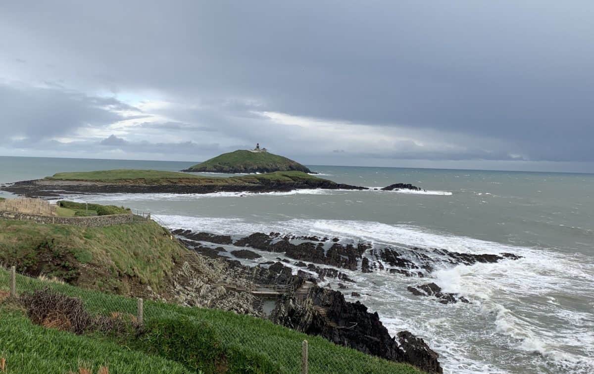 Victoria Kennefick – Monte submarino