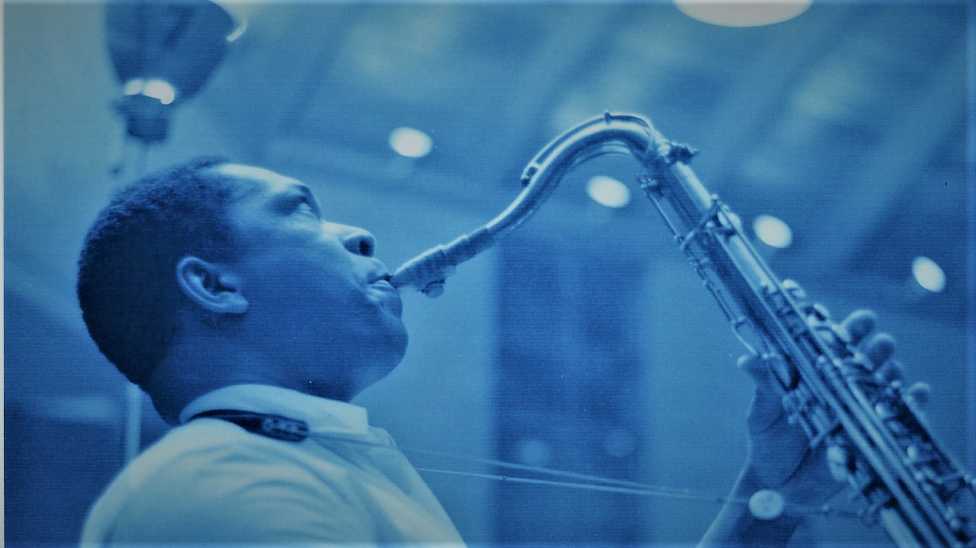 Ellen Bass – Durante a pandemia, ouço a gravação de A Love Supreme no Festival Juan-les-Pins, de 26 de julho de 1965