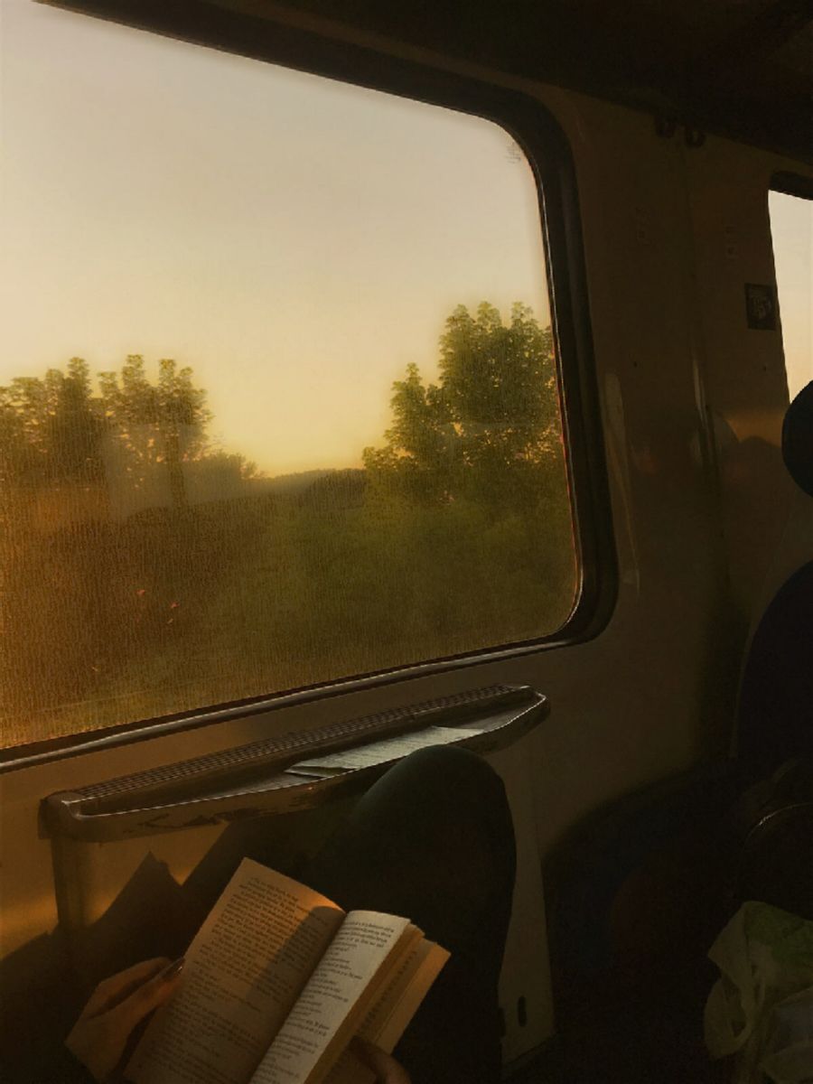 Wendy Cope – Em um trem